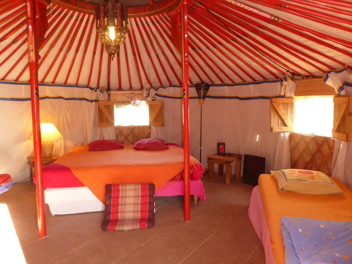 Ferme Saint Pierre Hotel Bargème Buitenkant foto